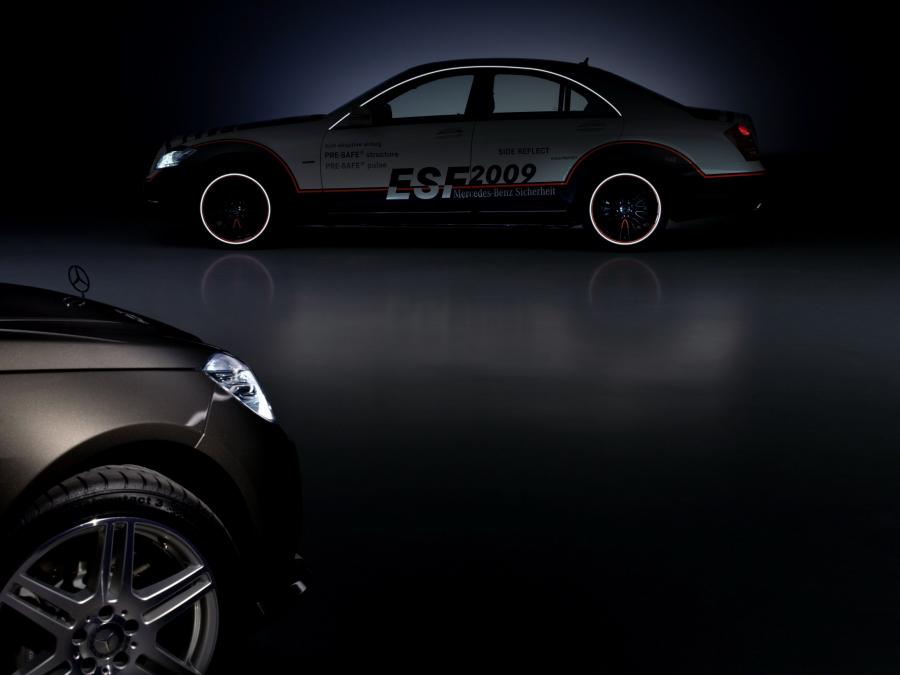  Mercedes-Benz ESF 2009 года  (фото 29 из 33)
